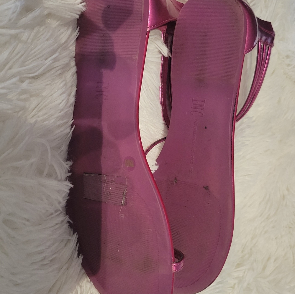 Sandals - Picture 3 of 3